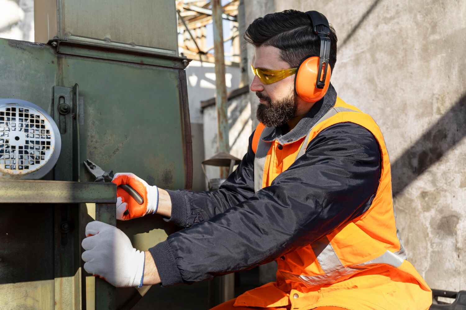 Air duct cleaning in East Alton, IL